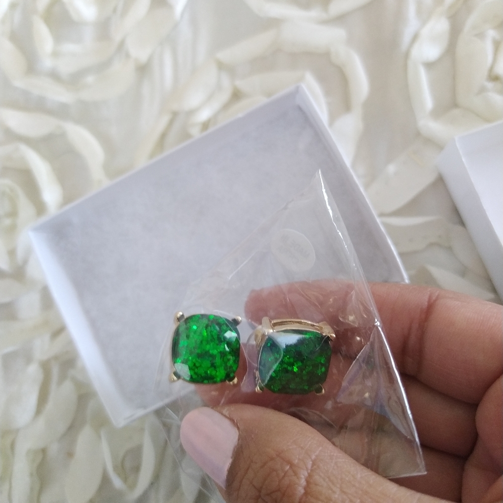 New square stud earrings - Picture 10 of 12